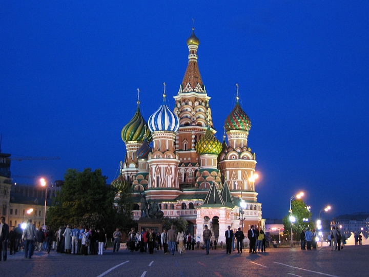 035 St Basil's Cathedral, night.jpg